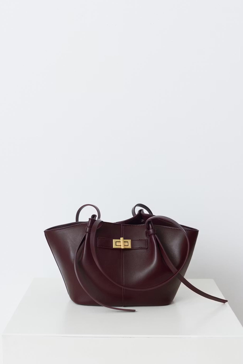 Borsa Ava