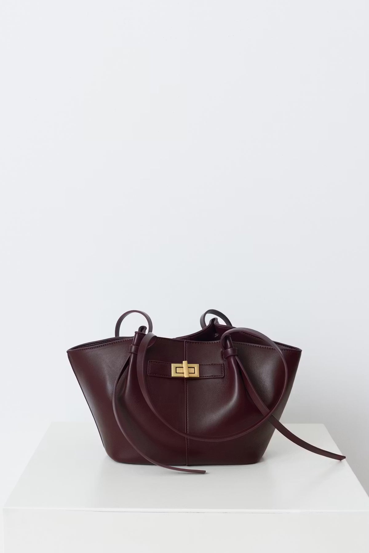Borsa Ava