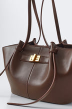 Borsa Ava