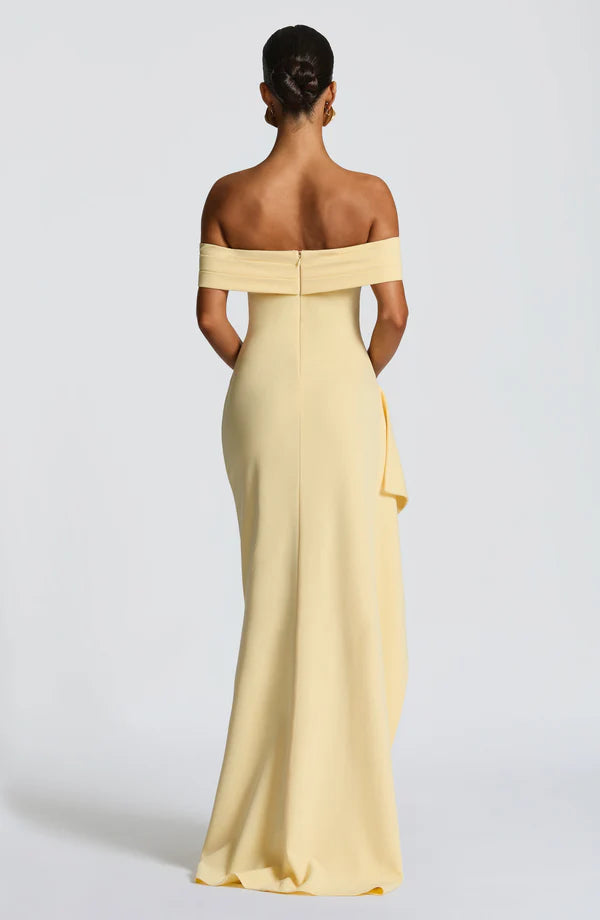 Robe tessa